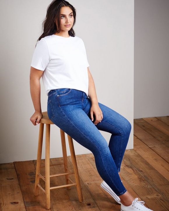 Ultimate Skinny Mid Rise Jeans