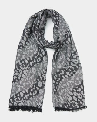 Jacquard Leopard Scarf